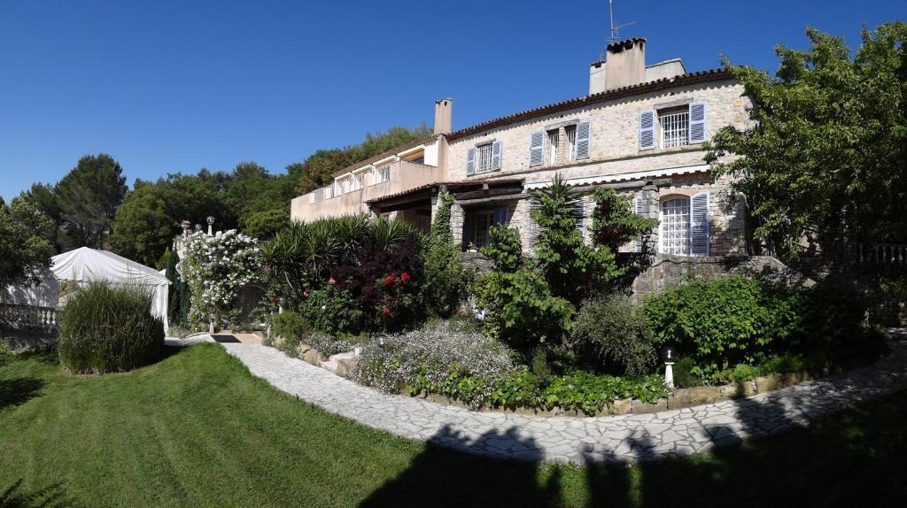 Domaine Du Paradis Des Oiseaux Мужен Екстериор снимка